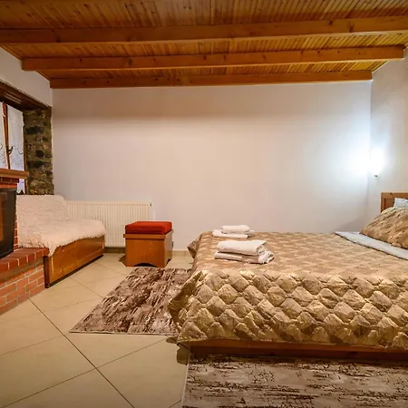 Konaki * 帕雷斯阿吉萨那